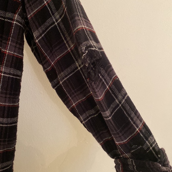 Oversized Flannel - Picture 4 of 5